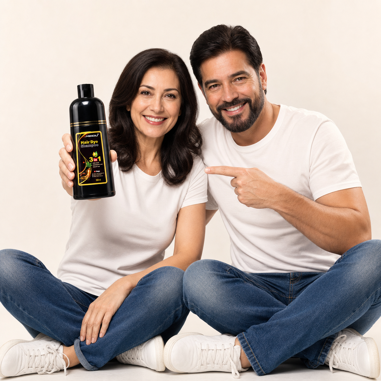 Smiling couple holding the MEIDU 3-in-1 Hair Dye Shampoo bottle